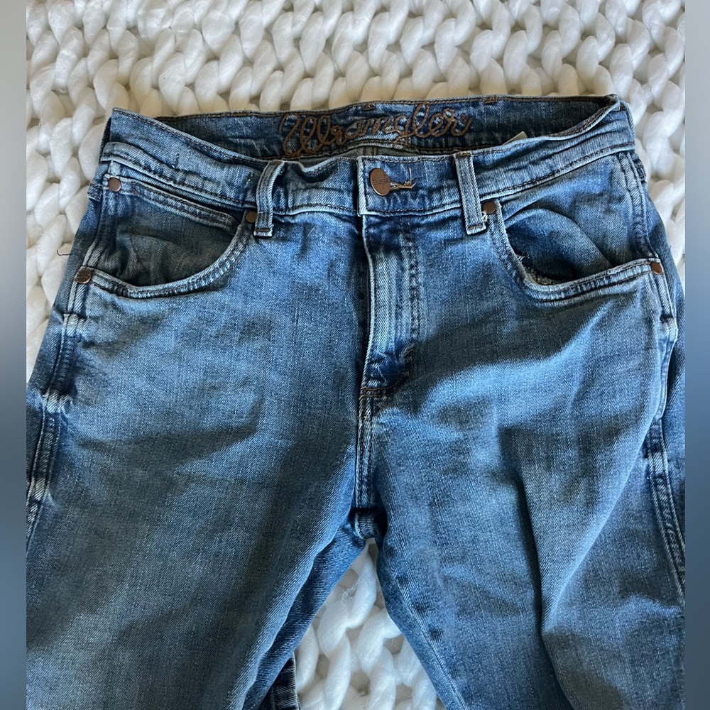 Wrangler Men’s Light Blue Straight Leg Jeans